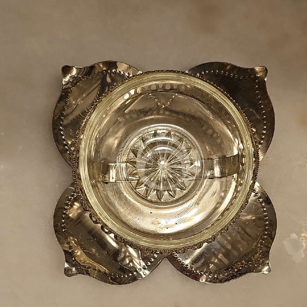 VINTAGE RARE RAIMOND CRYSTAL Bowl Silver Lily Pad Petal  60s Decor Mid Century